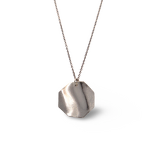 Load image into Gallery viewer, Octagon Twist Necklace
