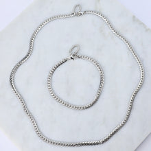 Load image into Gallery viewer, Snake Necklace