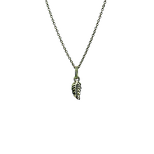 Load image into Gallery viewer, Feather necklace
