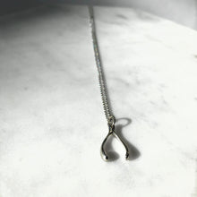 Load image into Gallery viewer, Wishbone necklace
